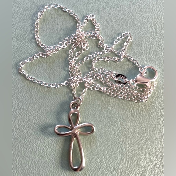 loop cross necklace - 925 Sterling silver necklace - Picture 3 of 7